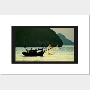 Vietnam, Coucher de soleil a Cat Ba Posters and Art